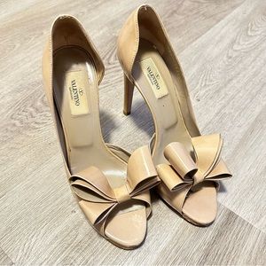 Authentic Valentino Heels - size 37 (6)